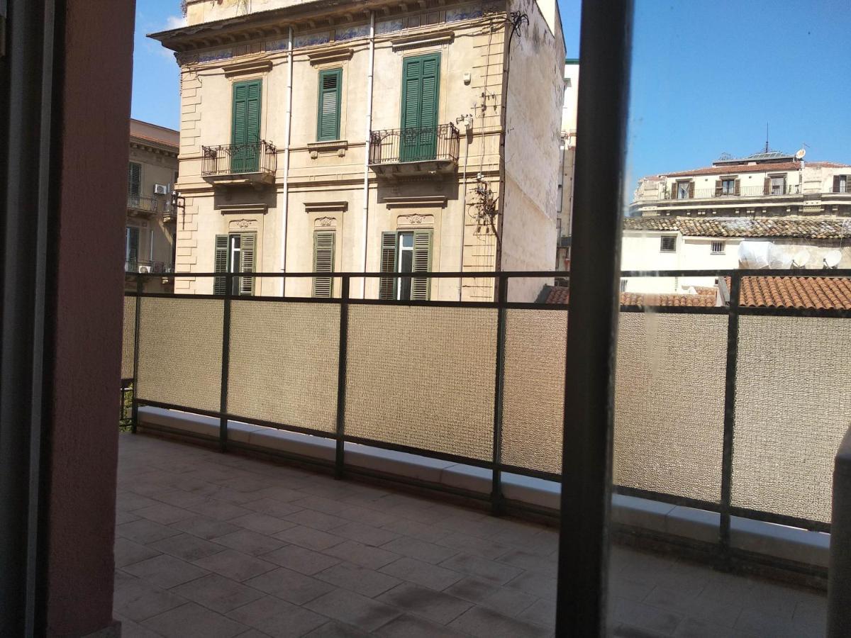 Casa Studenti E Giovani Turisti Fkk - Giochi Di Societa Ed Intimo Party - Volontari Benvenuti Appartement Palermo Buitenkant foto