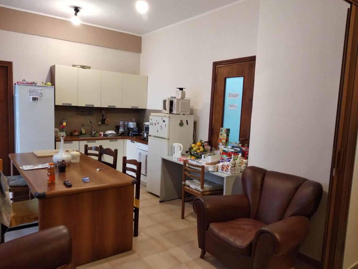 Casa Studenti E Giovani Turisti Fkk - Giochi Di Societa Ed Intimo Party - Volontari Benvenuti Appartement Palermo Buitenkant foto